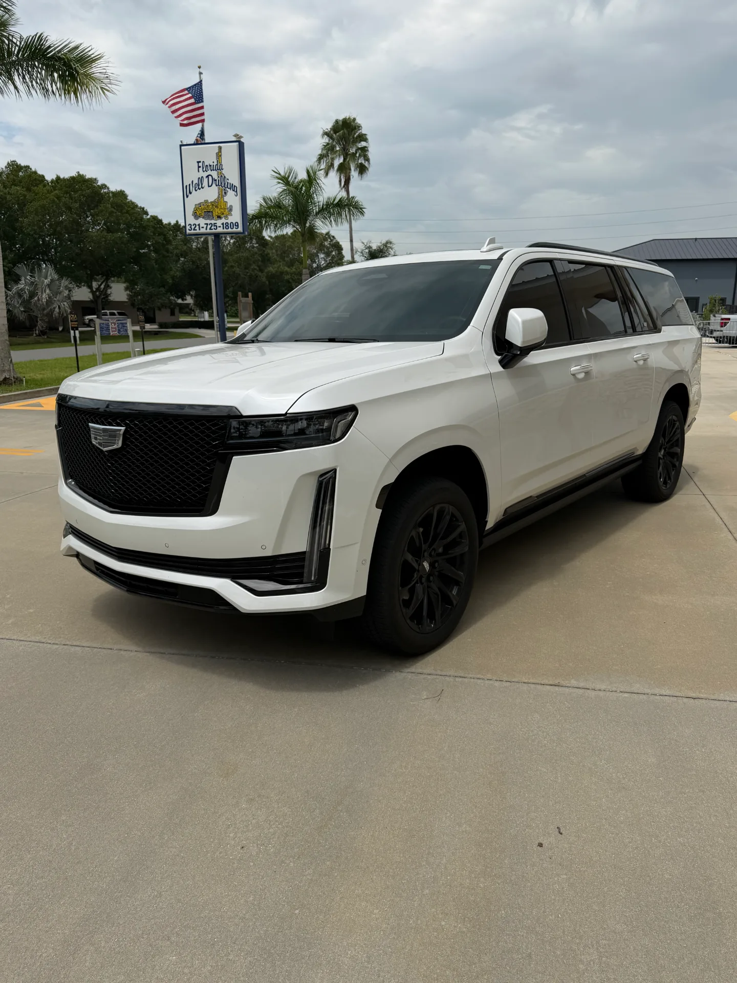 2024 Cadillac Escalade ESV Sport Platinum - Photo 6