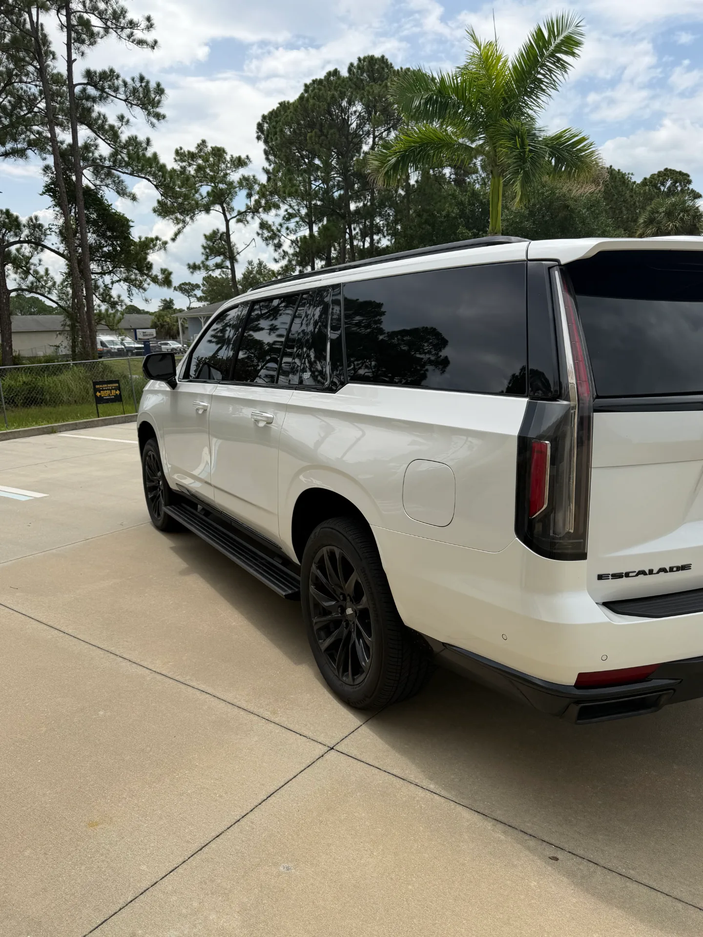 2024 Cadillac Escalade ESV Sport Platinum - Photo 7